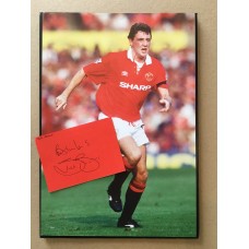 Signed card & unsigned picture of Steve Bruce the Manchester United footballer.